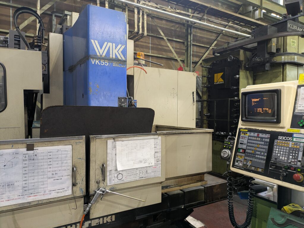 立形マシニングセンタVK55